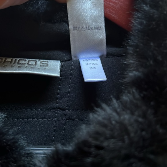 Chicos Faux Fur Traveler Trim Vest Quilted 4 hook/eye front closures Sz. 3=XL/16 - Picture 13 of 16